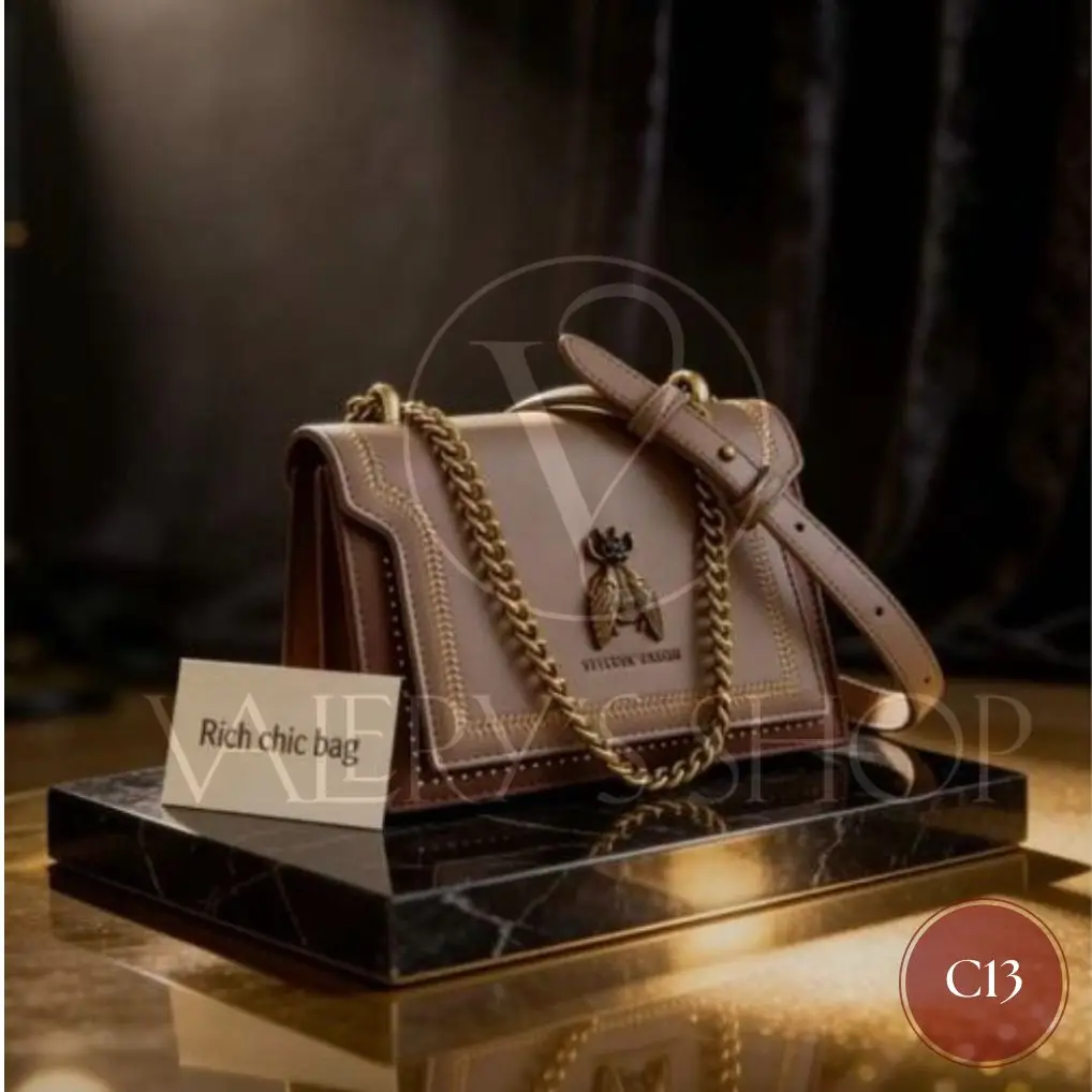 Cartera con detalle dorado C13's photo #1
