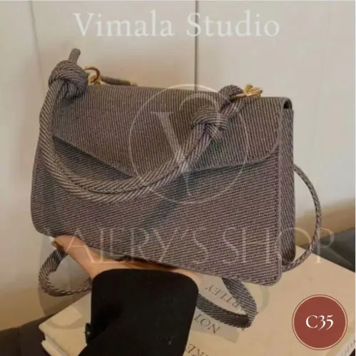 Elegante bolso bandolera C35's photo #1