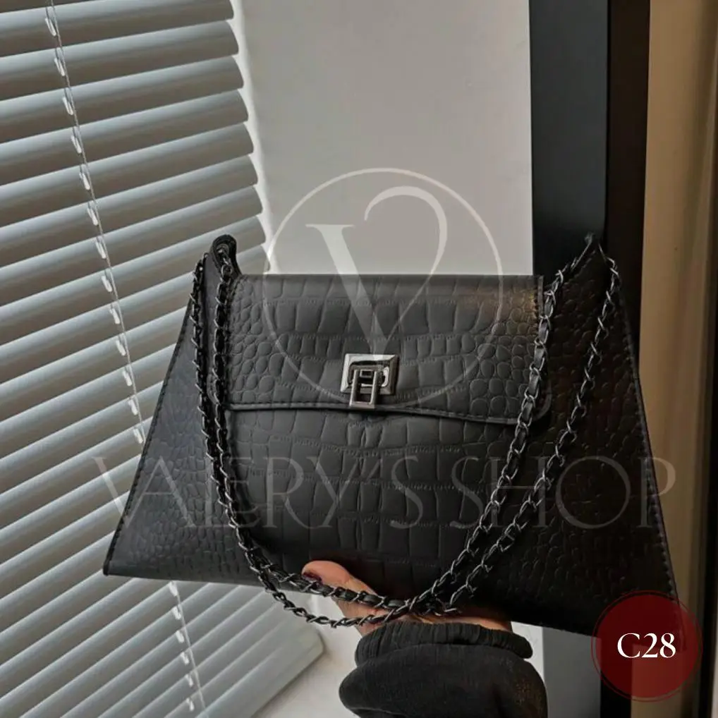 Bolso negro vintage pop C28's photo #1