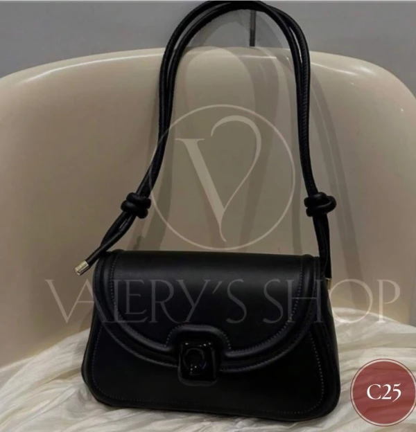 Bolso negro con asas de nudo C25's foto | Valery’s Shop |  BizneCubano